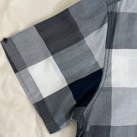 Howe Checkered Button Up Collar Dress Shirt Blue White Sz XL Casual Lightweight - Picture 7 of 12